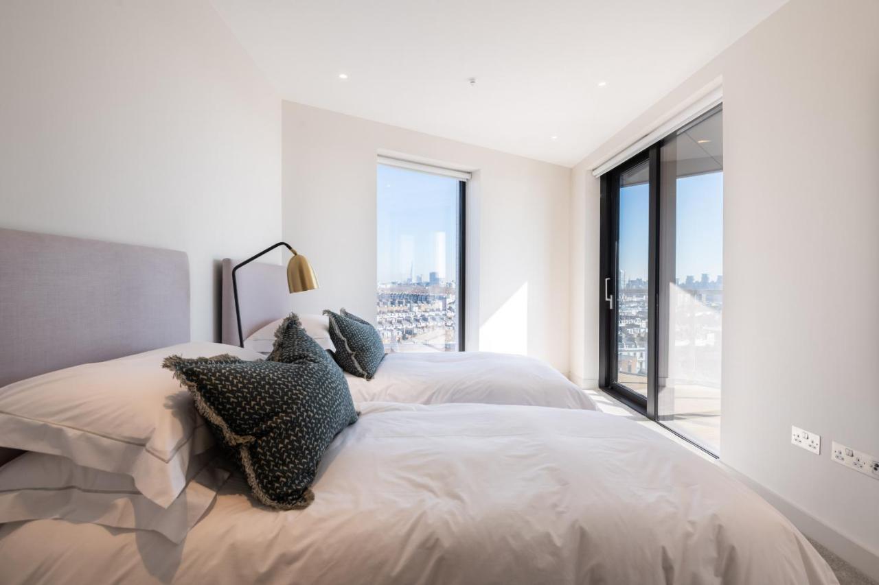 Elegant Victoria Home Close To Sloane Square By Underthedoormat London Bagian luar foto