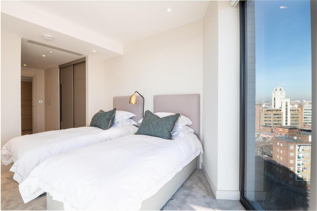 Elegant Victoria Home Close To Sloane Square By Underthedoormat London Bagian luar foto