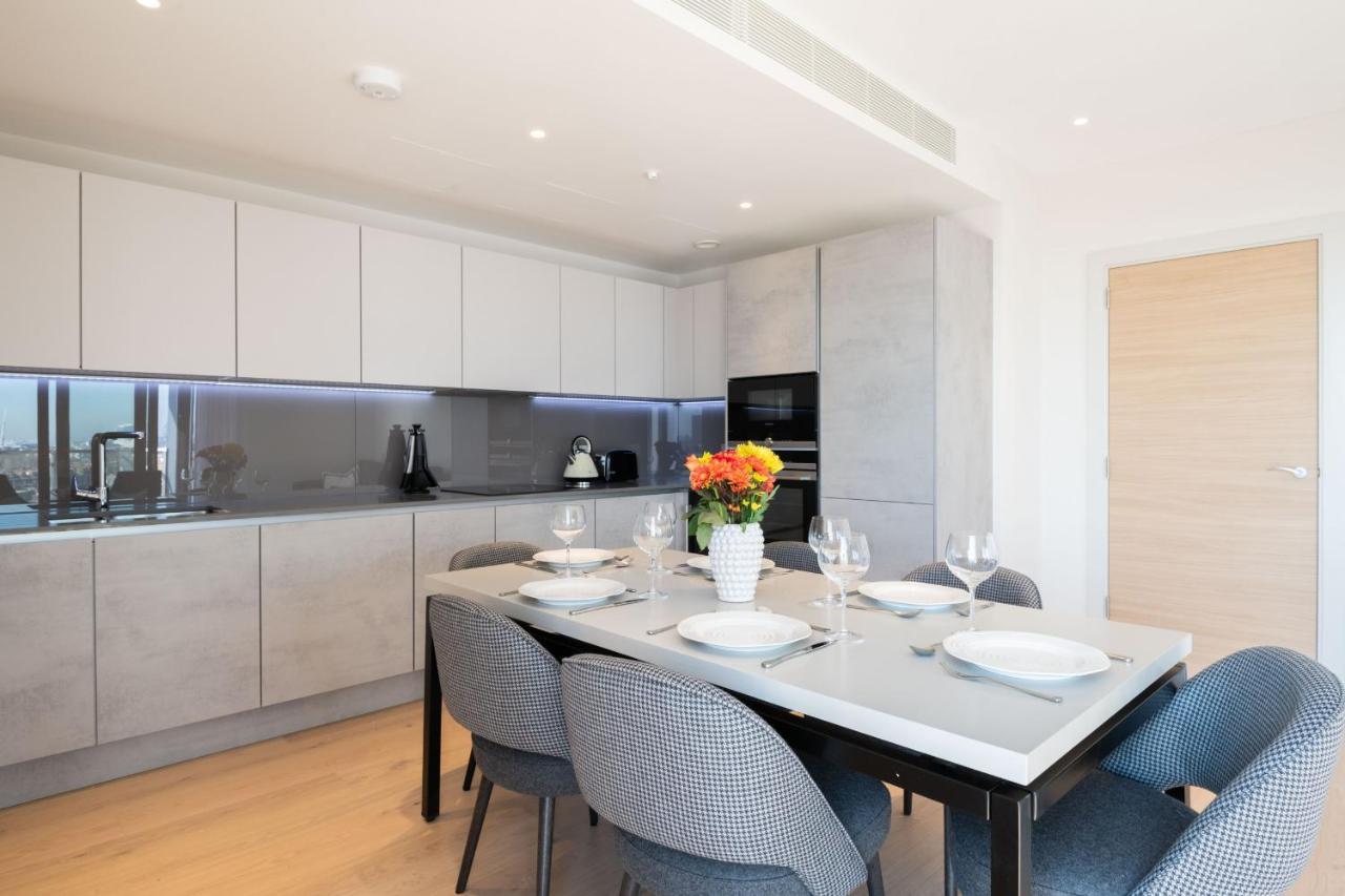 Elegant Victoria Home Close To Sloane Square By Underthedoormat London Bagian luar foto